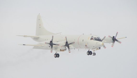 Lockheed P3C Orion im Anflug auf HDF